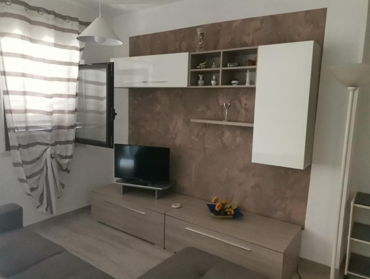 Recanati Taormina Beach Apartment Giardini Naxos Bagian luar foto