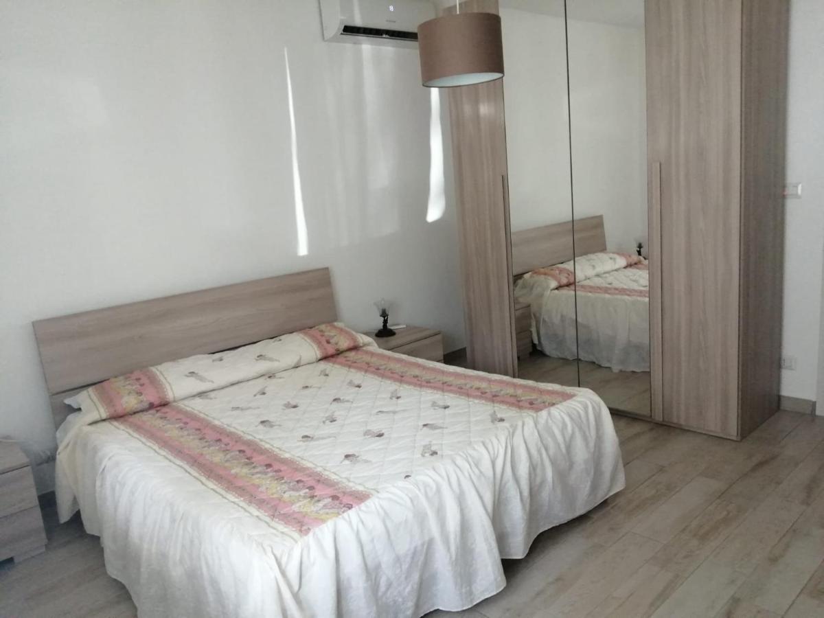 Recanati Taormina Beach Apartment Giardini Naxos Bagian luar foto